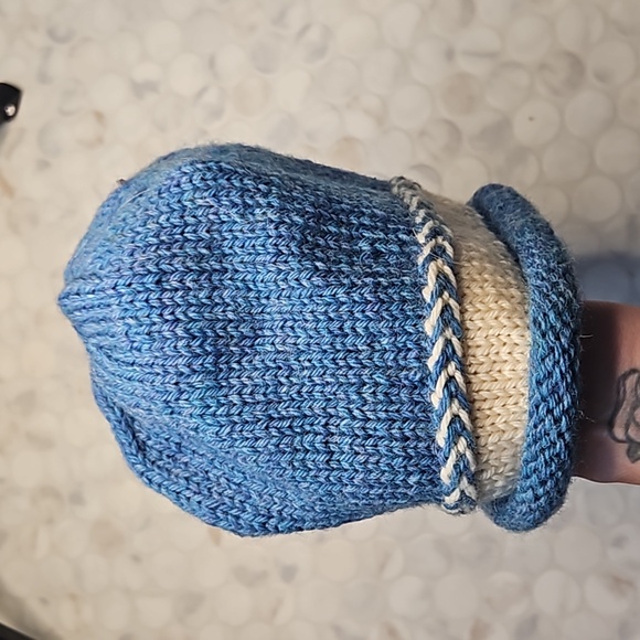 Knit Wool Hat - Picture 2 of 2